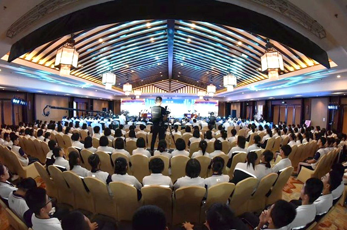 屏幕截图 2023-04-18 215344